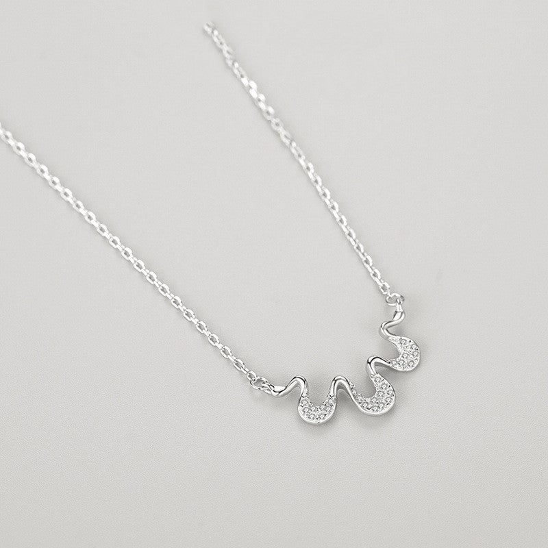 Collier pendentif géométrique micro diamant femme