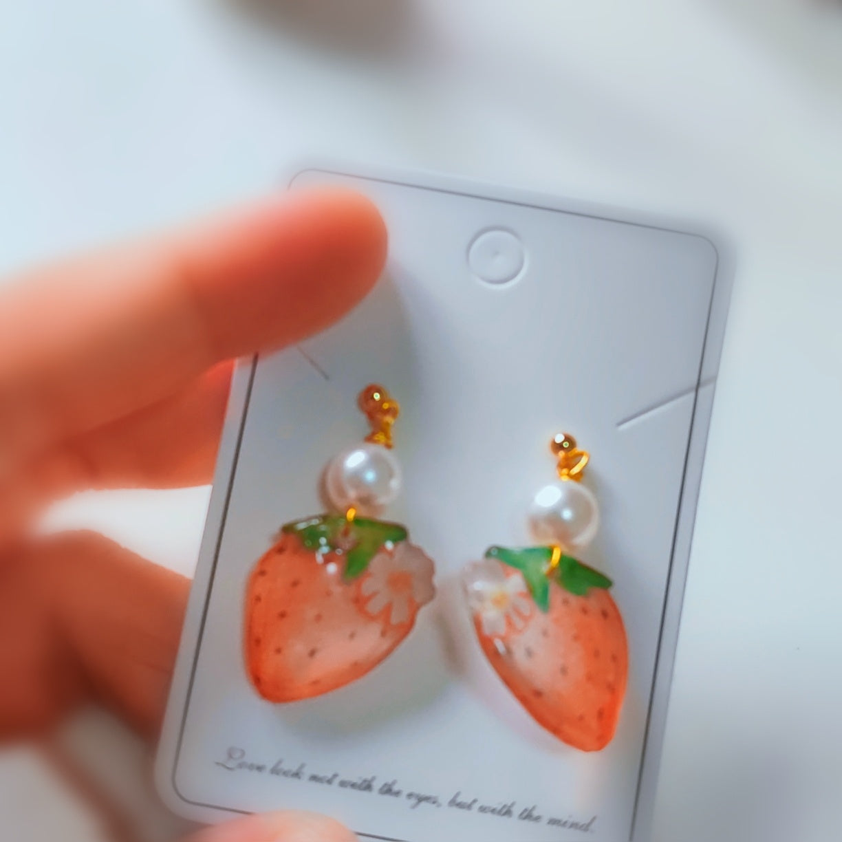 Boucles d'oreilles originales à la fraise, dessin animé de fruits