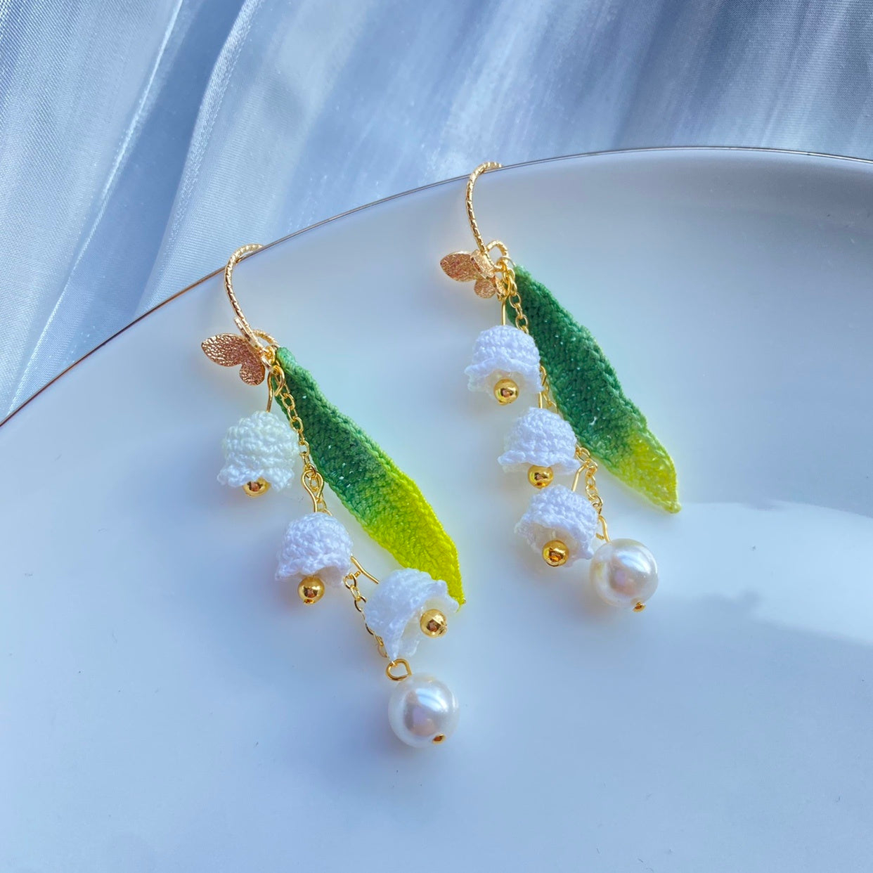 Pendientes adelgazantes Super Fairy con diseño de microgancho