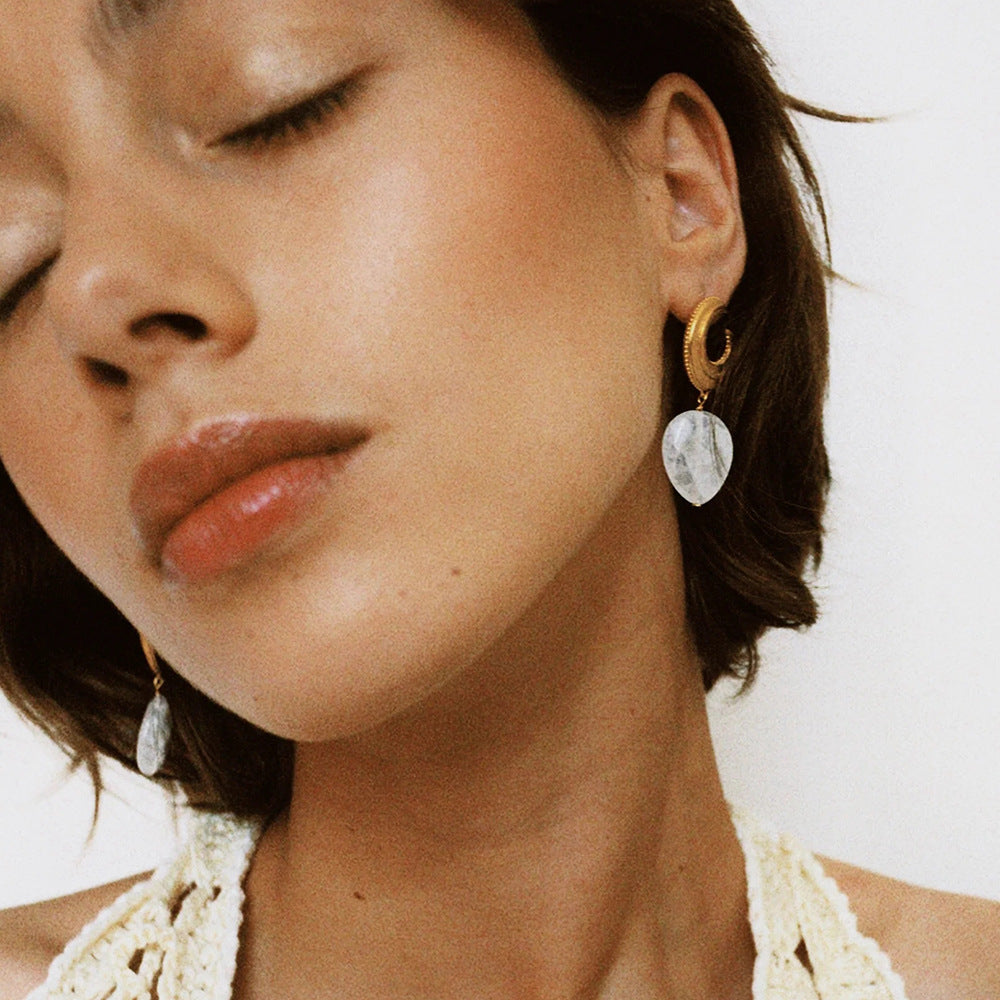 Boucles d'oreilles élégantes en forme de croissant ovale pour femme
