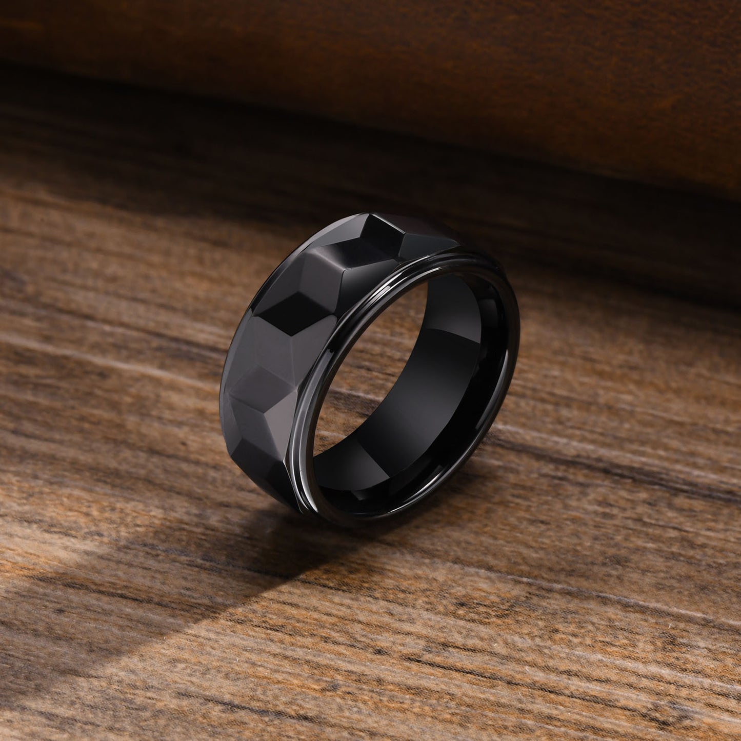 Conception de bijoux de bague en or en acier tungstène