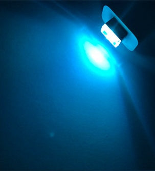 Luz nocturna pequeña para interior de coche USB