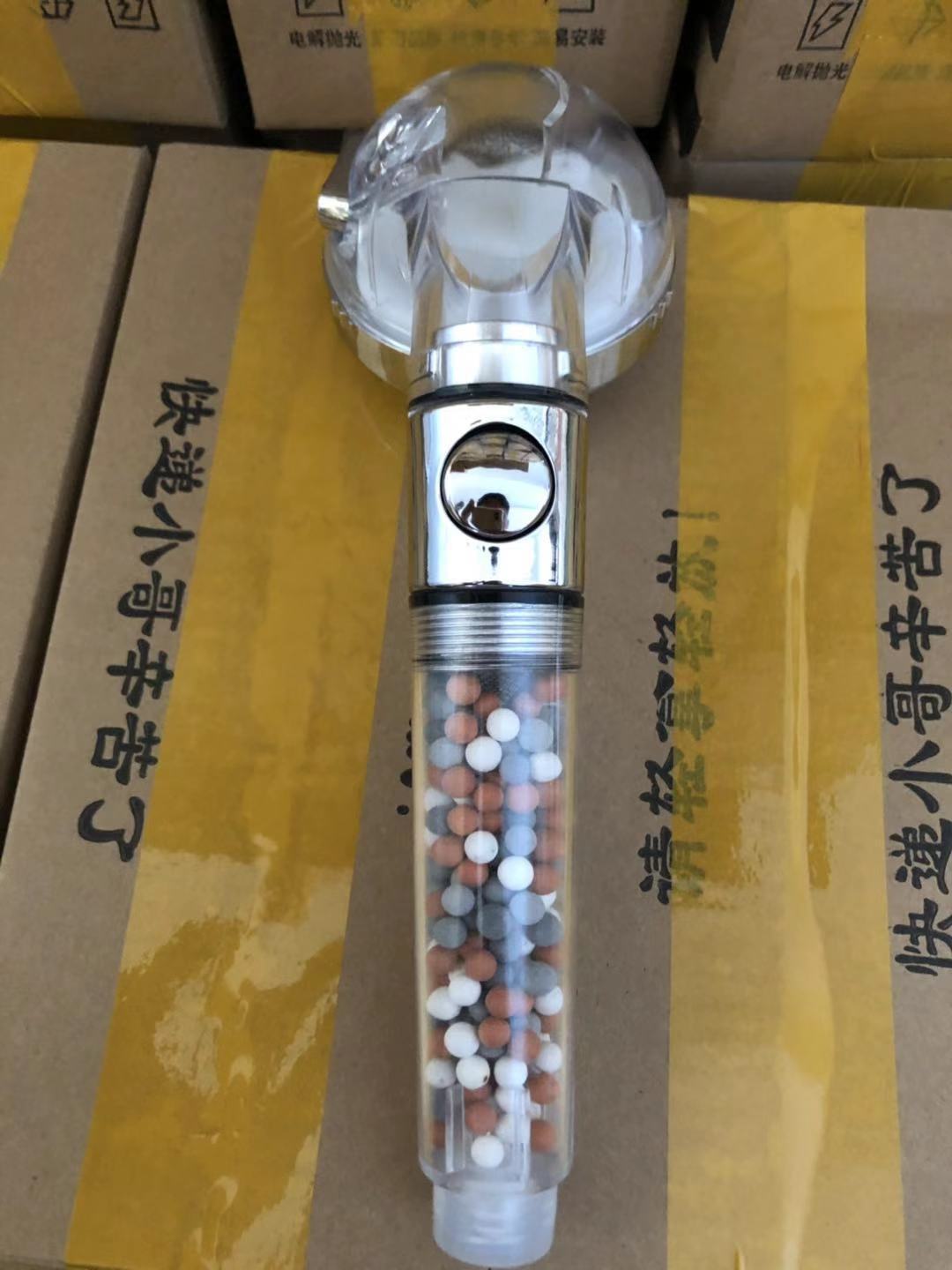 Pommeau de douche pressurisé à ions négatifs domestiques