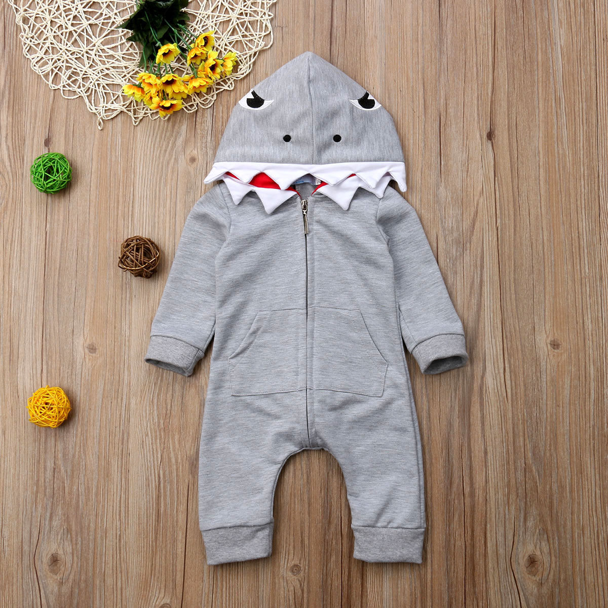 Robes à capuche de requin de dessin animé