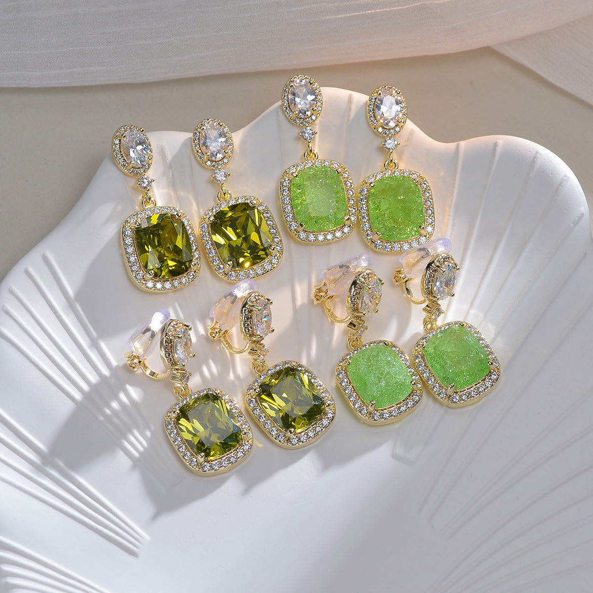 Boucles d'oreilles en zirconium olive rétro élégantes pour femmes