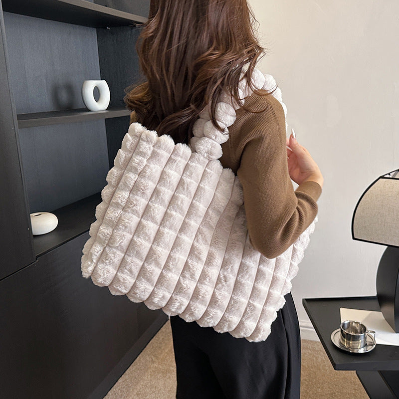Sacs à main à carreaux mode hiver haute capacité Shopping sac en peluche Style coréen personnalisé concepteur sacs fourre-tout de luxe pour les femmes