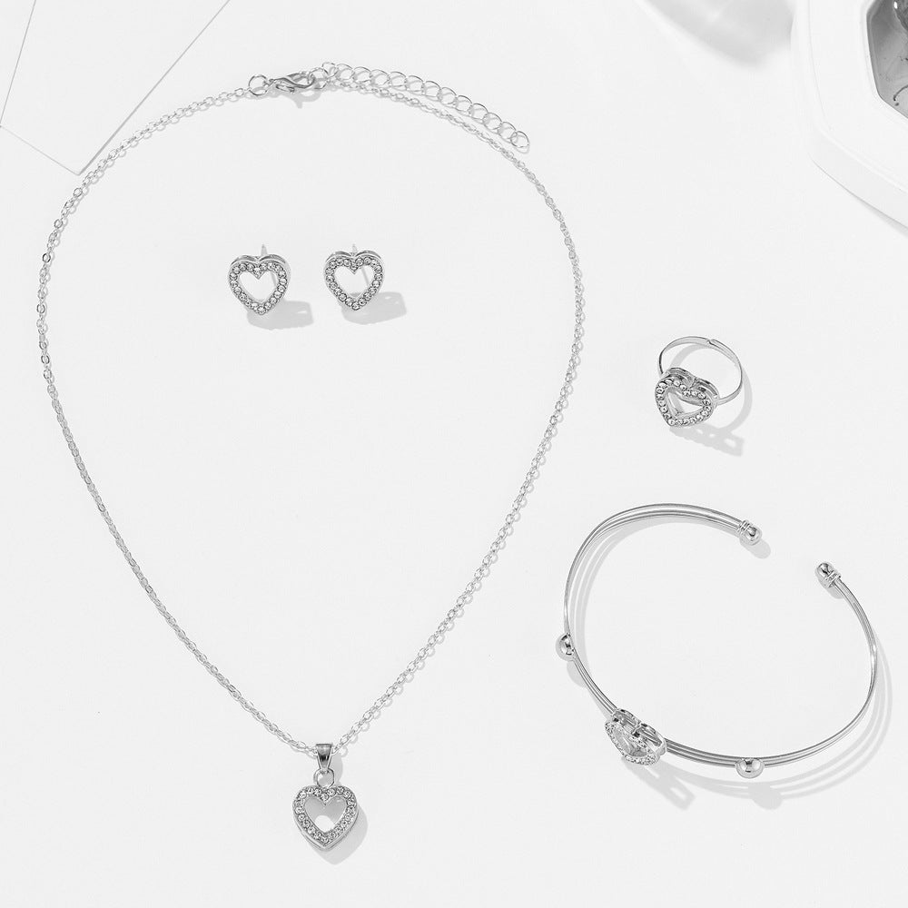 Costume de collier creux Doppel Herz pour femmes