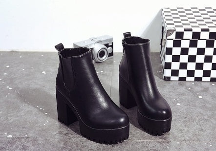 Bottes pour femmes en peluche à plateforme imperméable avec bout rond Martin