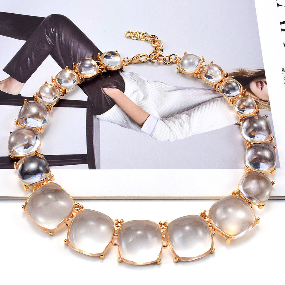 Collier élégant simple et à la mode pour femmes