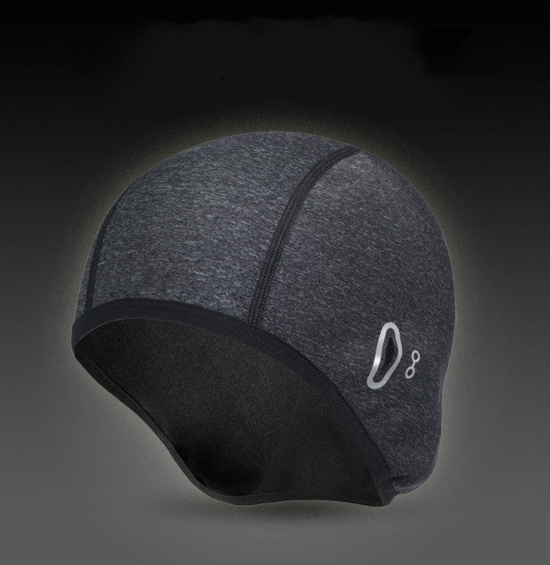 Casquette d'hiver coupe-vent et chaude.