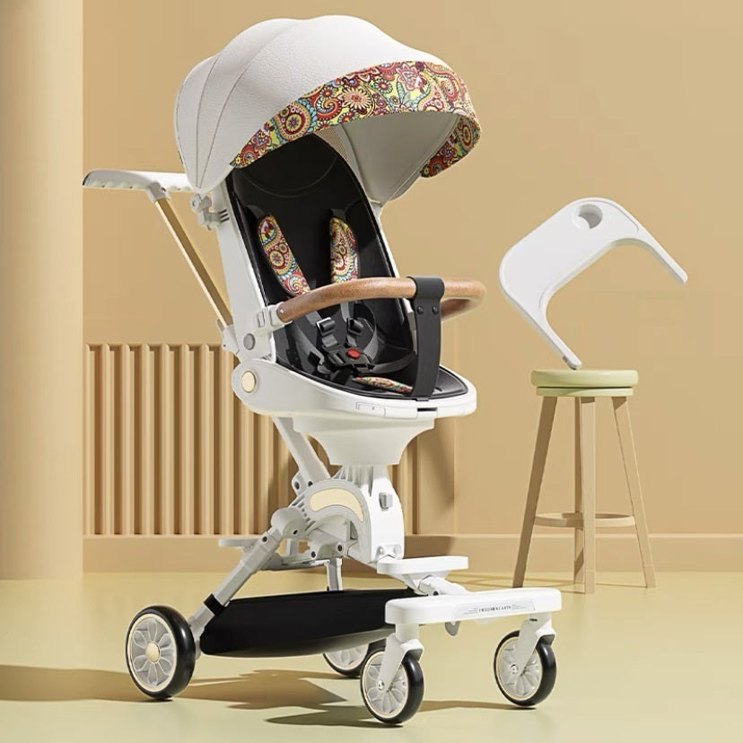 Peut s'asseoir et s'allonger à plat, pliable dans les deux sens, légère et absorbant les chocs, poussette haute visibilité