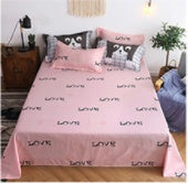 Quatre ensembles de produits de lit