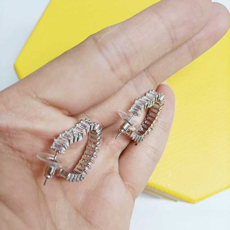 Boucles d'oreilles piercing en forme de cœur pour femmes, coupe grand cercle