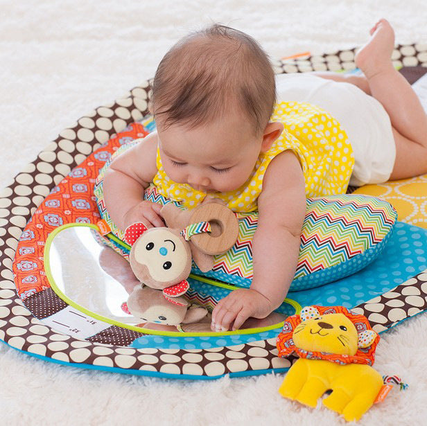 Tapis rampant de couverture de jeu d'éducation de la petite enfance