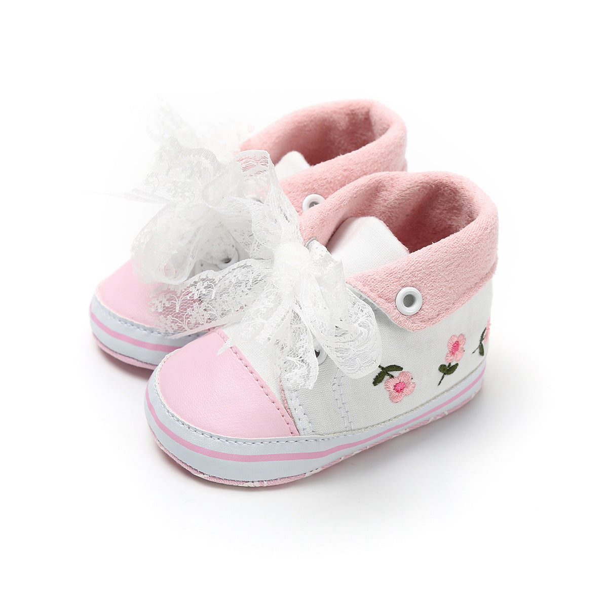 Aidez les chaussures de princesse brodées pour bébé