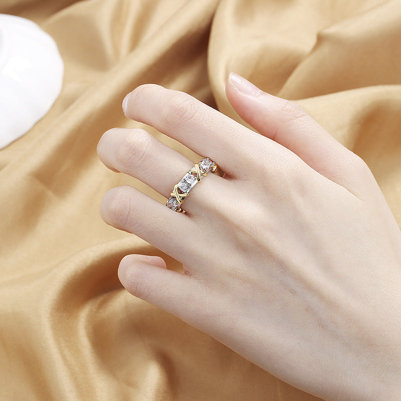 Bague en Zircon avec lettre X et croix de séparation des couleurs à la mode