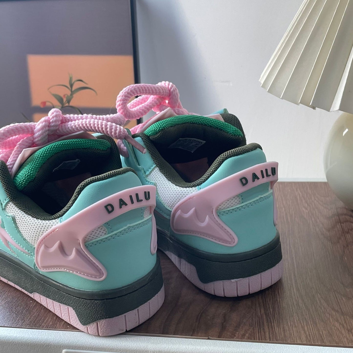 Zapatillas de deporte desgastadas informales para parejas de hombres y mujeres