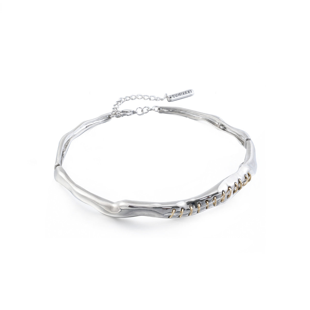 Collier métallique de niche féminine