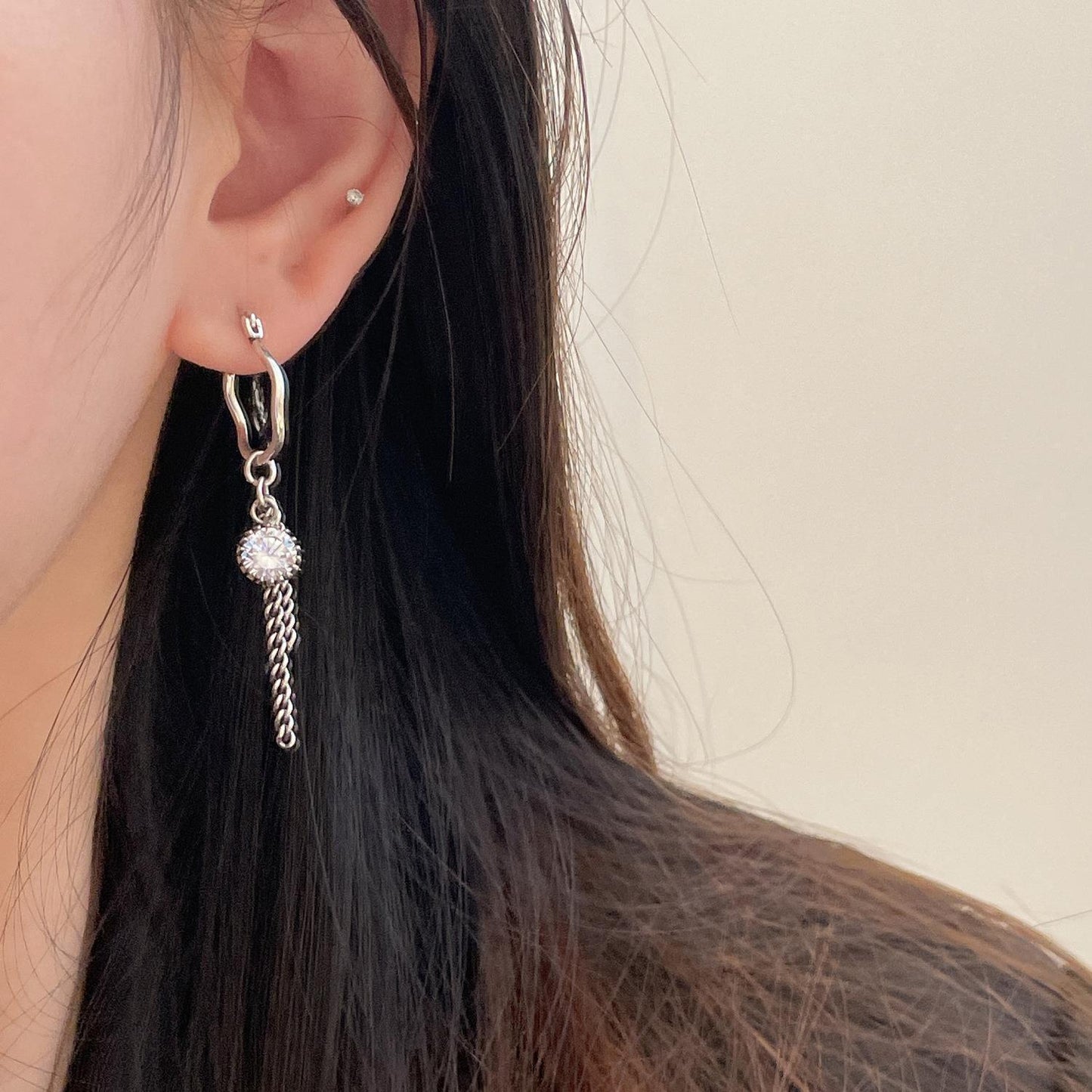 Boucles d'oreilles asymétriques Agate Crown Love pour femmes