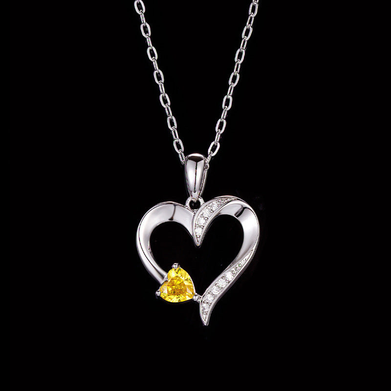 Collar de corazón de amor con piedras natales femeninas, cadena de clavícula de corazón de melocotón