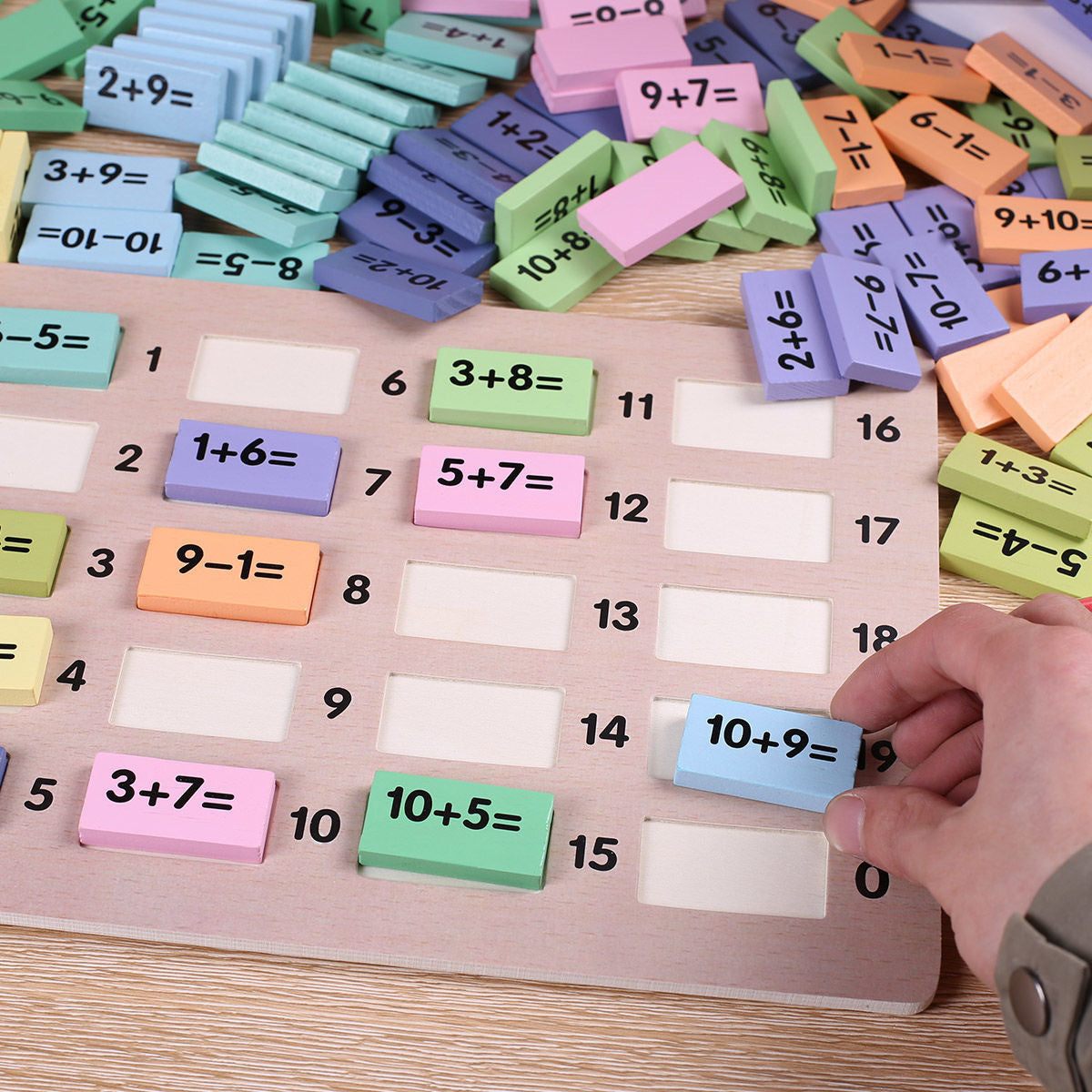 Matériel pédagogique de mathématiques pour enfants 