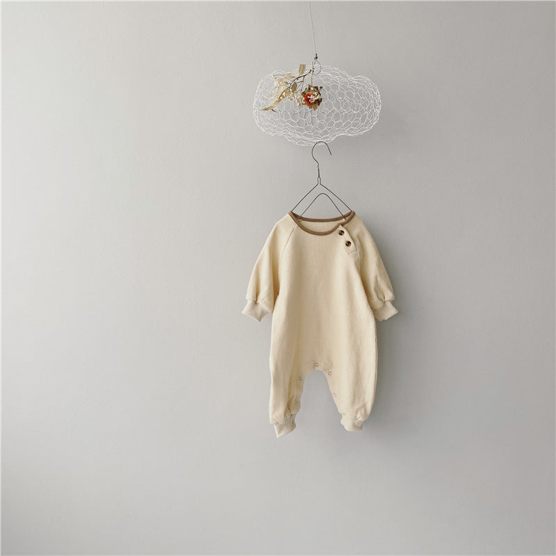 Une-pièce à manches longues pour bébé confortable et simple