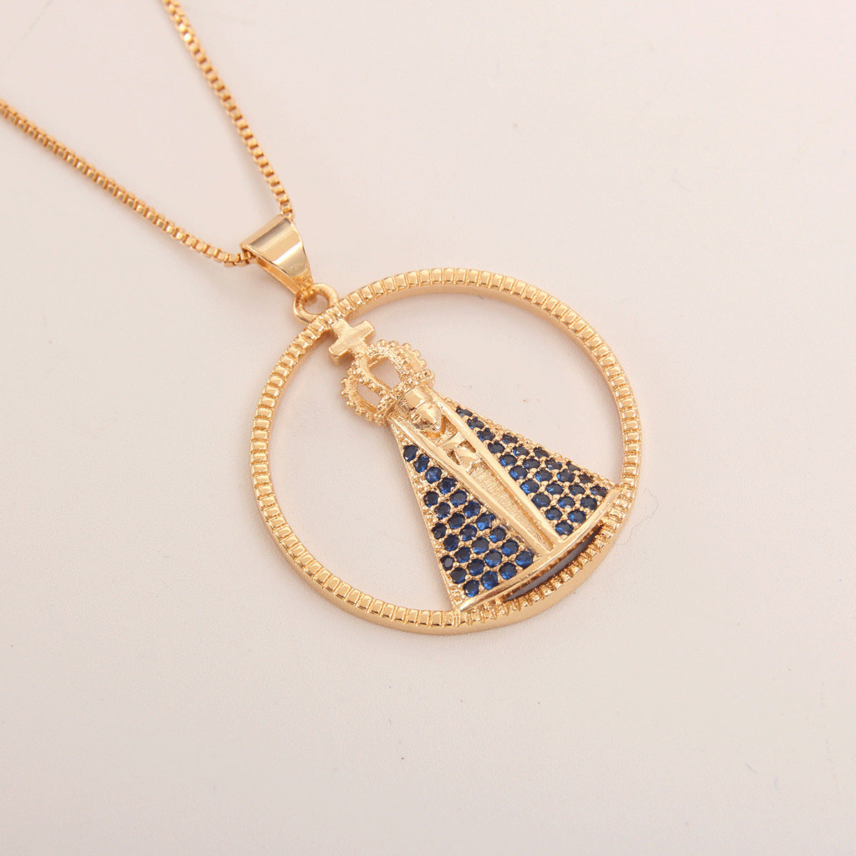 Pendentif en dentelle de Zircon incrusté d'or creux plaqué cuivre à la mode, accessoires d'ornement de collier religieux