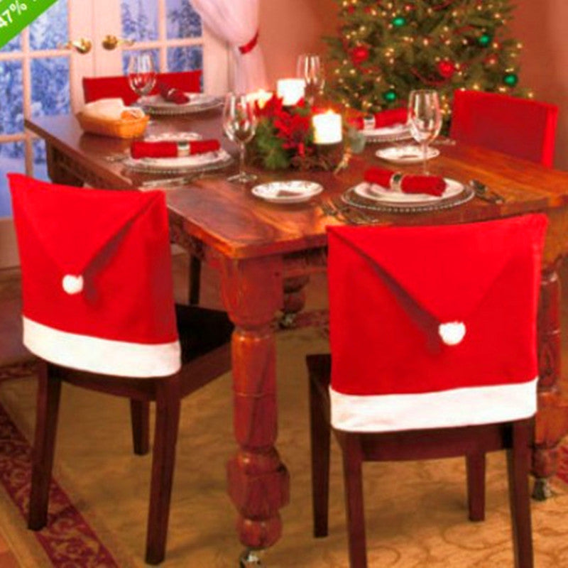 Ensemble de chaises de noël de haute qualité, table d'articles de noël décorée, chapeau de noël en grande quantité