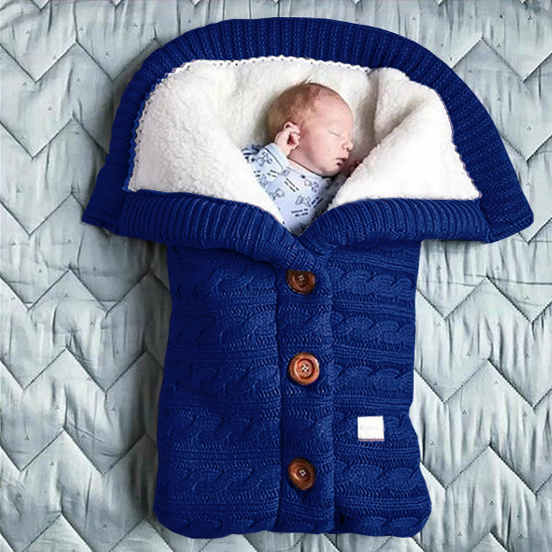 Sac de couchage épais et élargi pour bébé.
