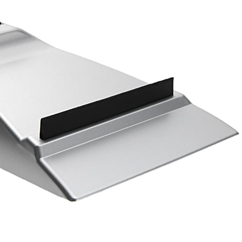 Pelle à neige chauffante pour véhicule