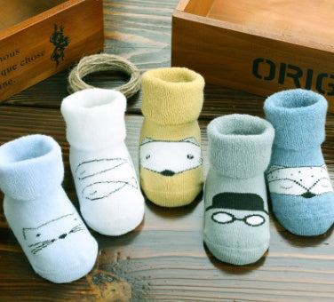 5 pares de calcetines de algodón antideslizantes para bebés, calcetines de muñecos de dibujos animados con campanas, accesorios suaves y bonitos para bebés y niños
