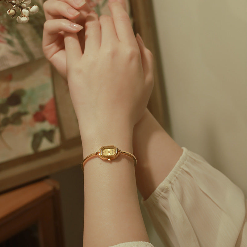 Montre Moyen-Antiquité à Bandes de Cuivre Rectangulaires pour Femme