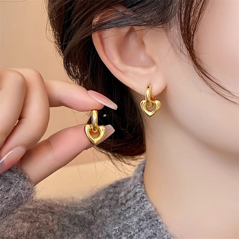 Design Sense Niche Bright Surface Electroplating Love Heart Earrings Female