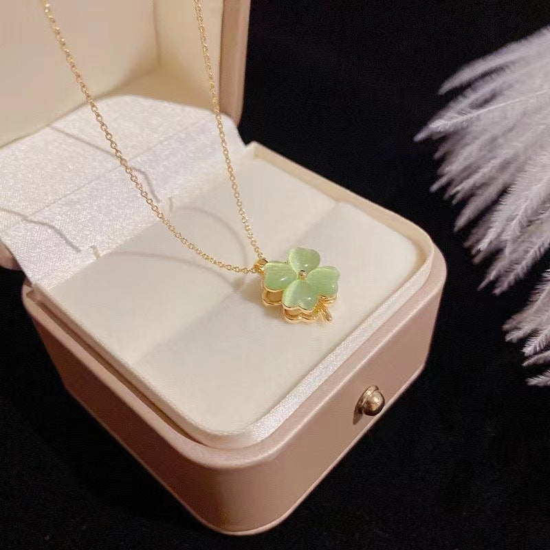 Rotating Green Four-leaf Clover Necklace And Earring Suit