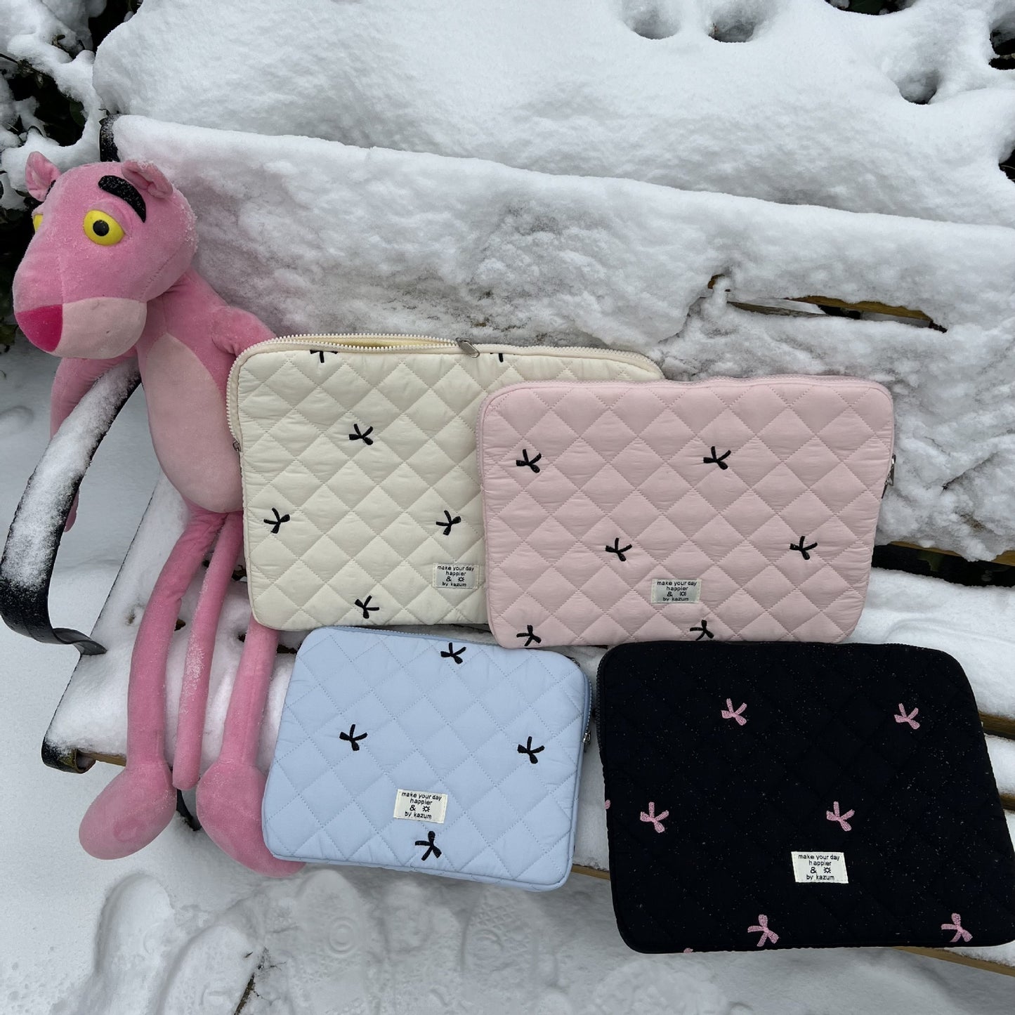 Lindo bolso para guardar cuadernos con lazo bordado y rombos