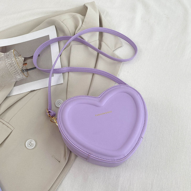 Sac messager à bandoulière en forme de coeur à la mode