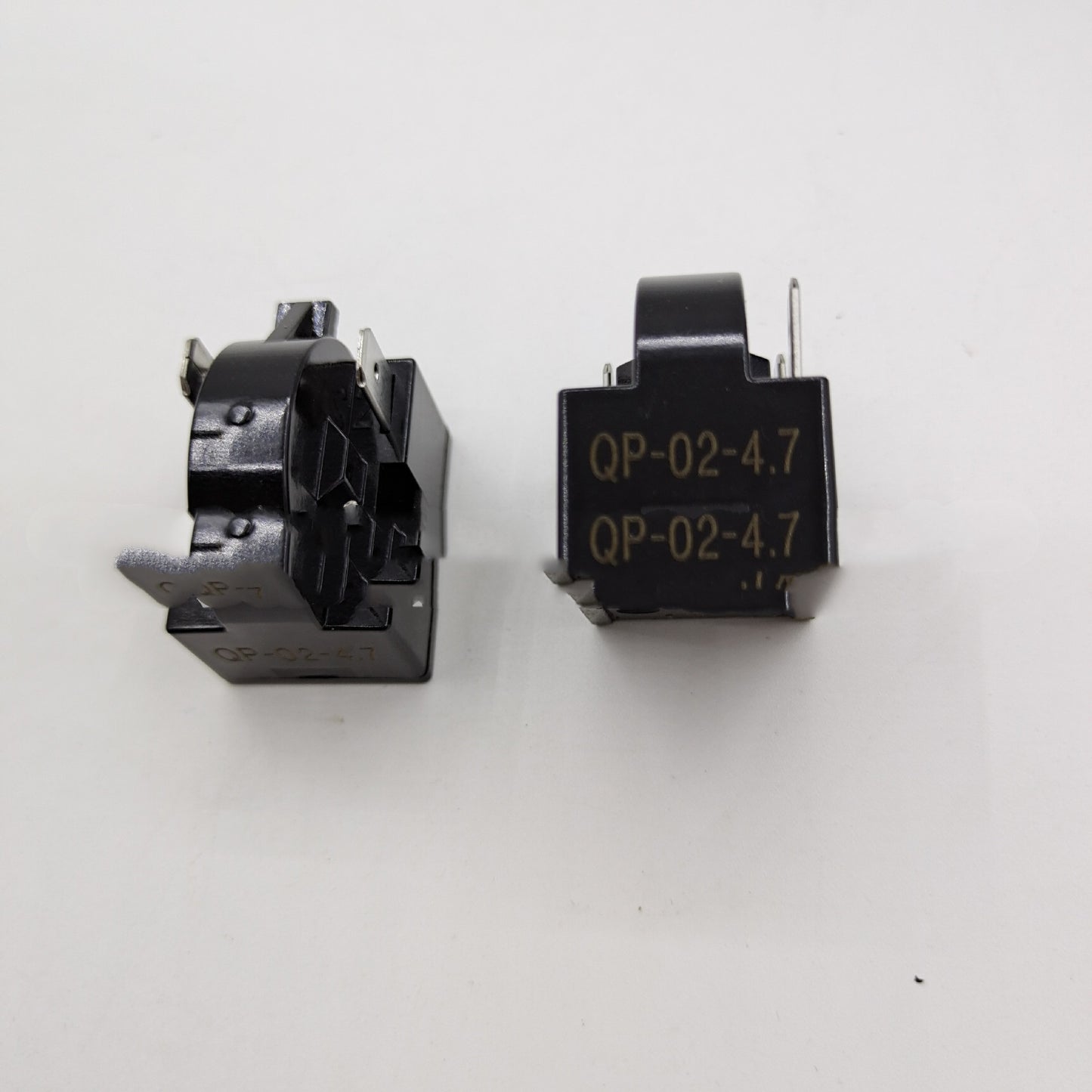 Démarreur PTC pour réfrigérateur QP-02-4,7 Ohm Triangle