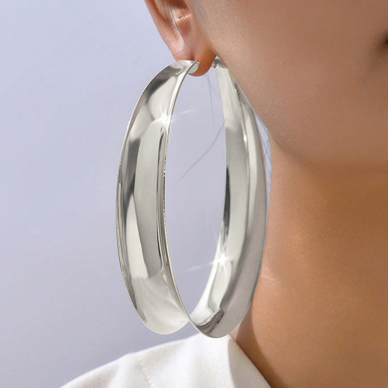 Anneau d'oreille brillant exagéré de personnalité Simple de Style européen et américain