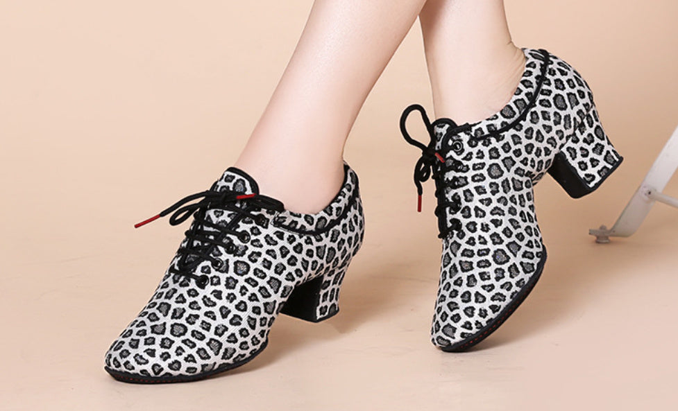 Chaussure de danse à talon mi-haut de danse latine