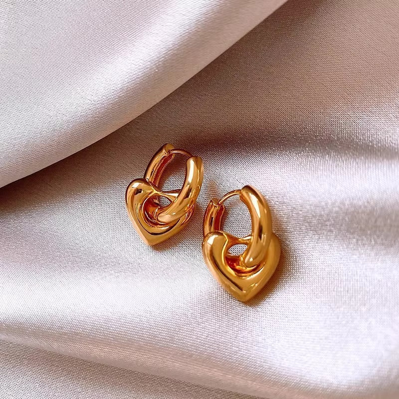Design Sense Niche Bright Surface Electroplating Love Heart Earrings Female