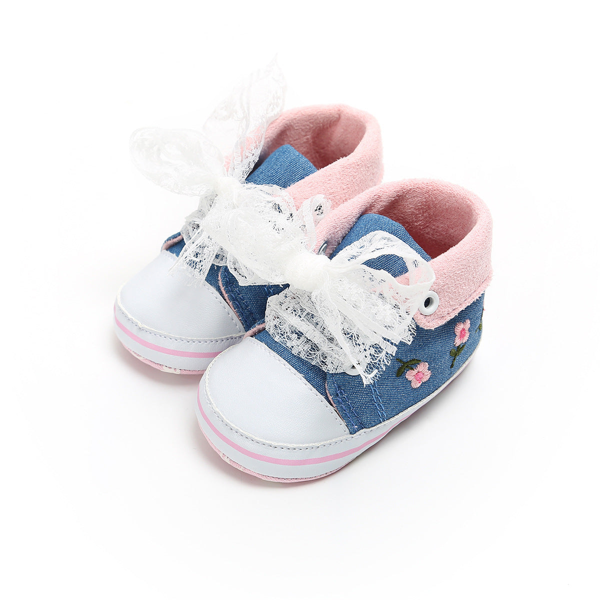Aidez les chaussures de princesse brodées pour bébé
