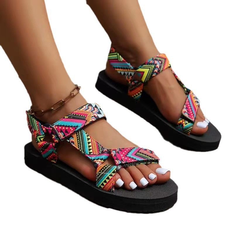 Sandales de plage de style ethnique célèbres européennes et américaines
