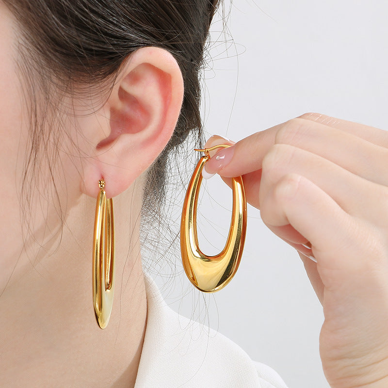 Clip d'oreille brillant en forme de U en acier titane plaqué boucles d'oreilles creuses 18 carats