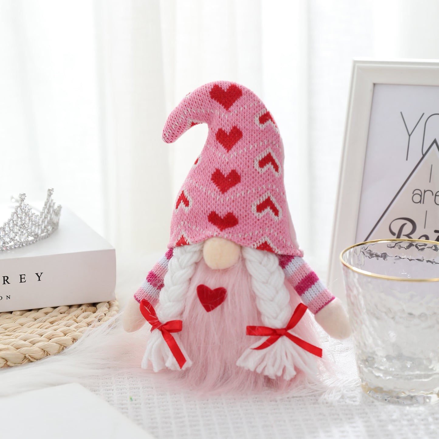 Décoration de la Saint-Valentin Coeur de poupée tricoté sans visage