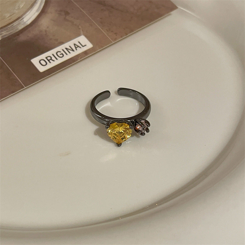 Anillo de cristales de colores irregulares Diseño de nicho femenino