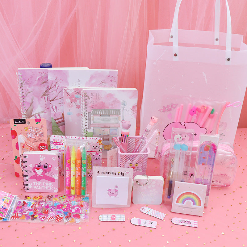 Les élèves du primaire et du collège de Girl Heart commencent leur virée scolaire