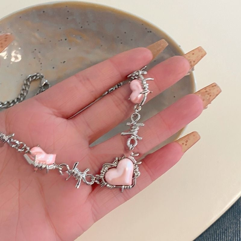 Collier coeur d'épine doux et frais pour femmes