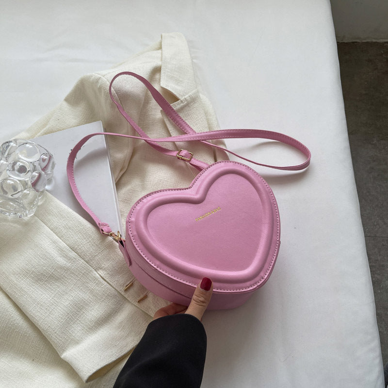 Sac messager à bandoulière en forme de coeur à la mode