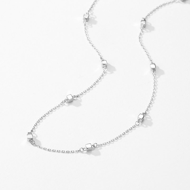 Collier Vintage en forme de Cube de sucre carré, chaîne de clavicule, Design d'intérêt particulier, haut sens