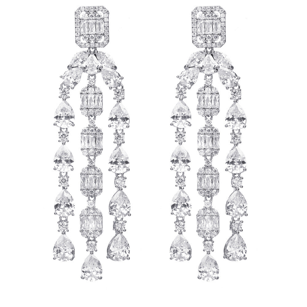 Gland de mode plaqué argent clous d'oreilles géométrique Zircon